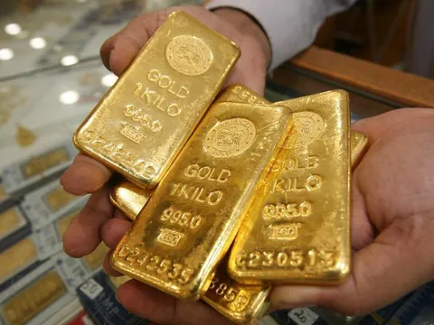 Giá vàng hôm nay 23/8 đi ngang, kết thúc một tuần biến động không ngừng